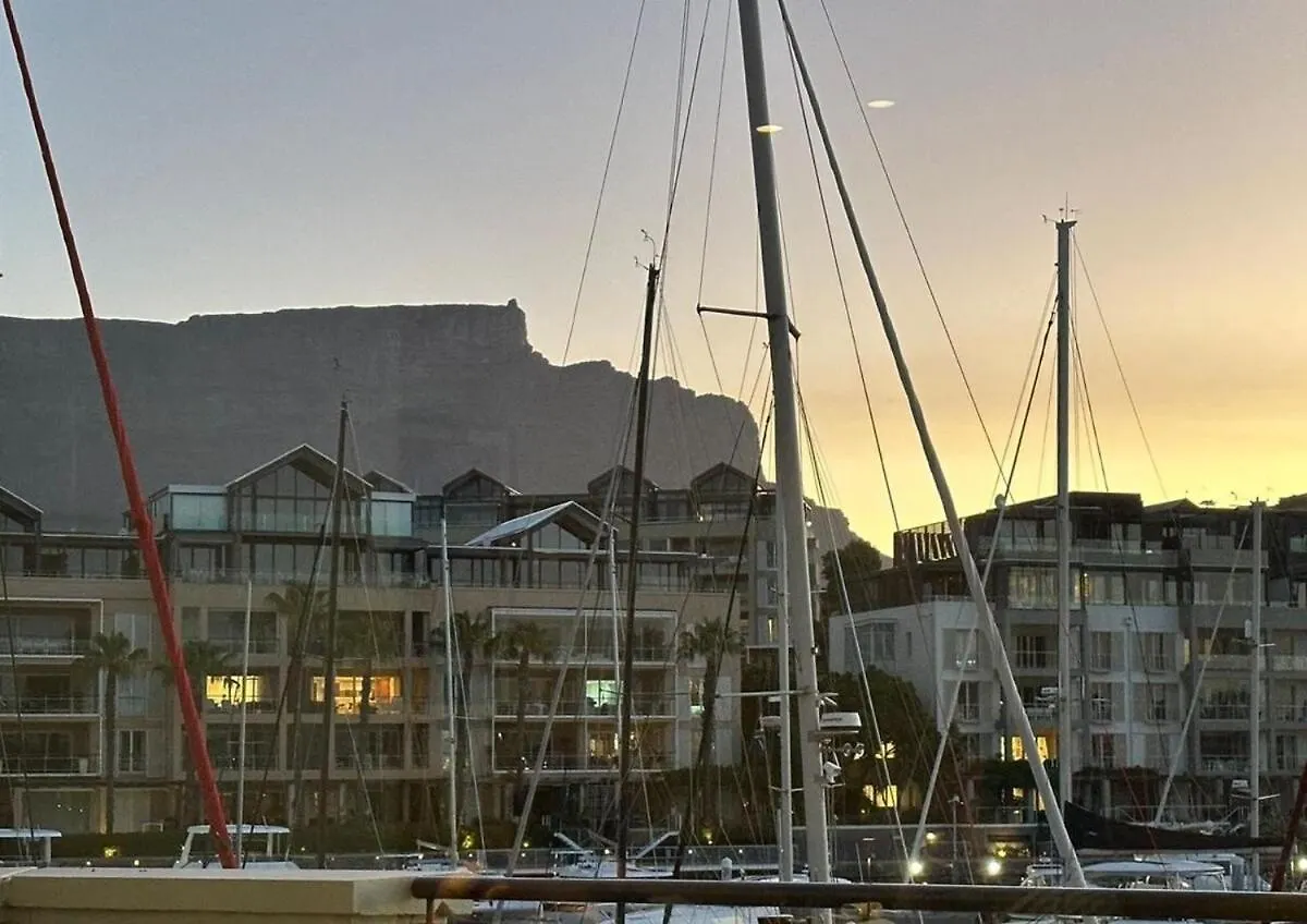 803 Winston Place Cape Town 0*,